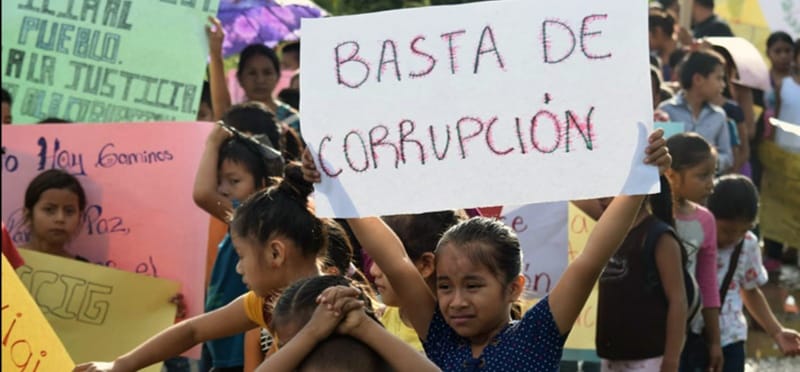 Ciudadano rompe el silencio y denuncia corrupción en Ministerio Publico y en CGC