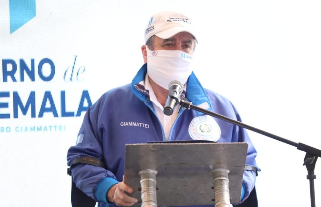 Presidente Giammattei confirma que los protocolos para abrir el país están listos