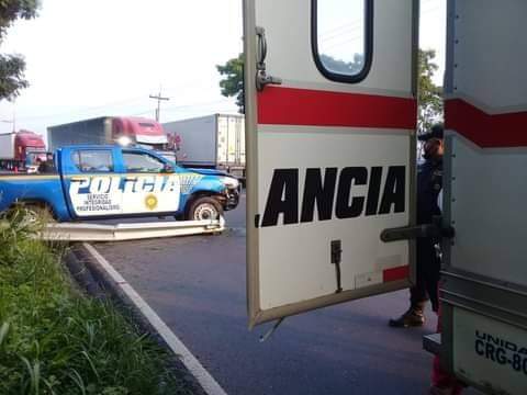 Así quedo Patrulla de la PNC al impactar en choqué