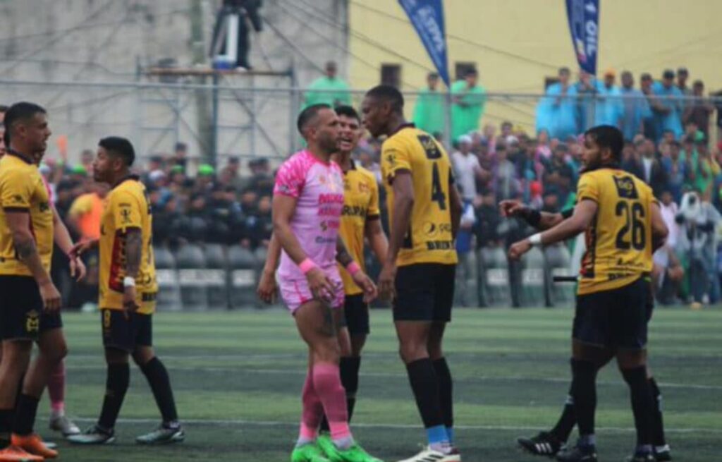 Sanción a Edgardo Fariña