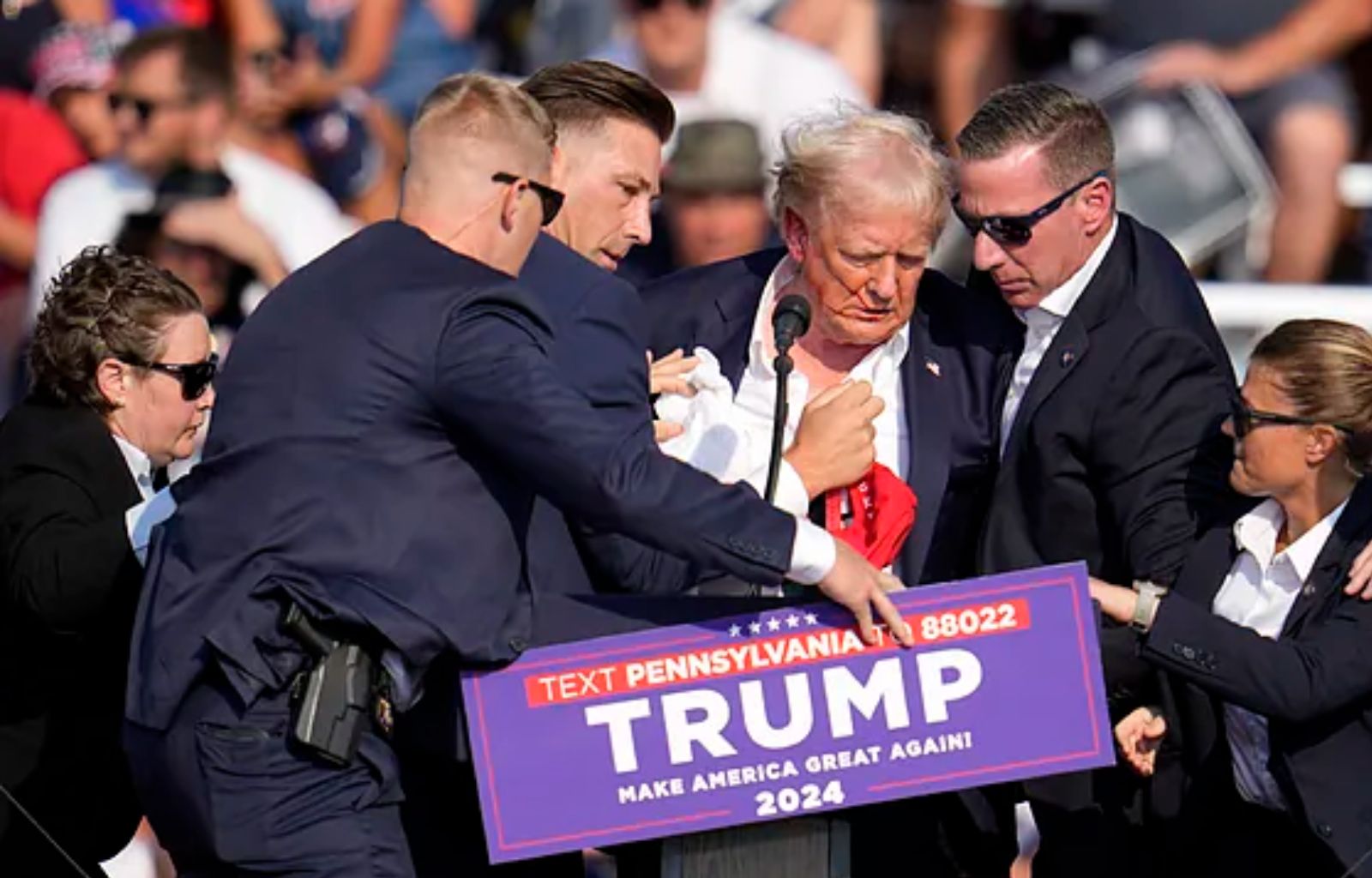 VIDEO: Trump fue Herido de Bala Durante Mitin en Pensilvania