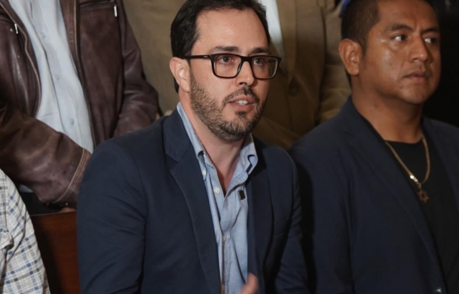 Video: Alcalde de Antigua Guatemala Invita a Diputado de Movimiento Semilla a Dialogar