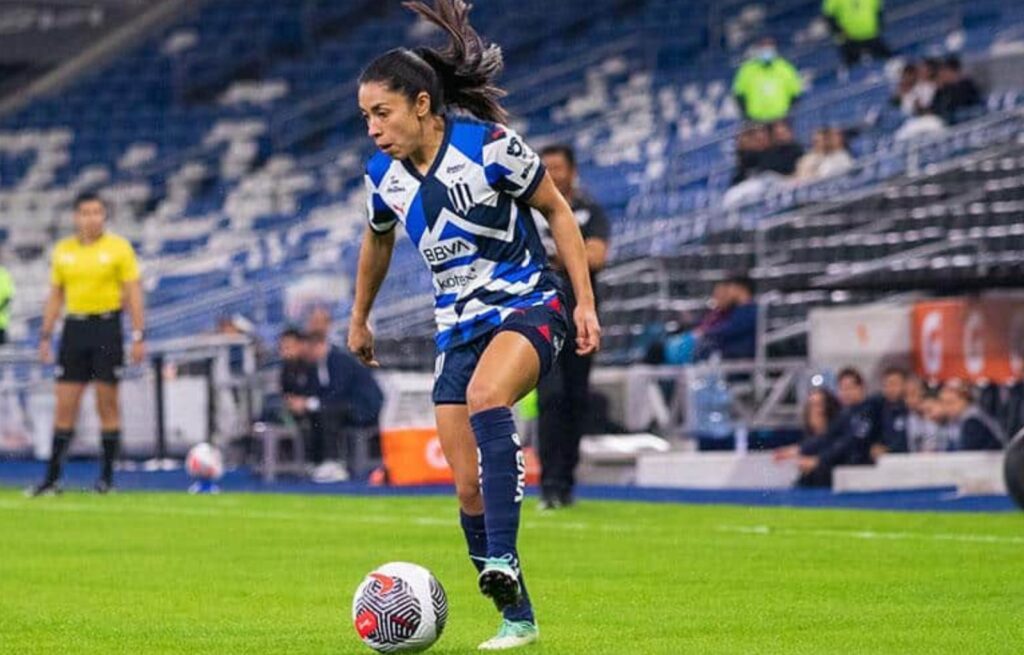 El golazo de Ana Lucía Martínez que abrió el marcador