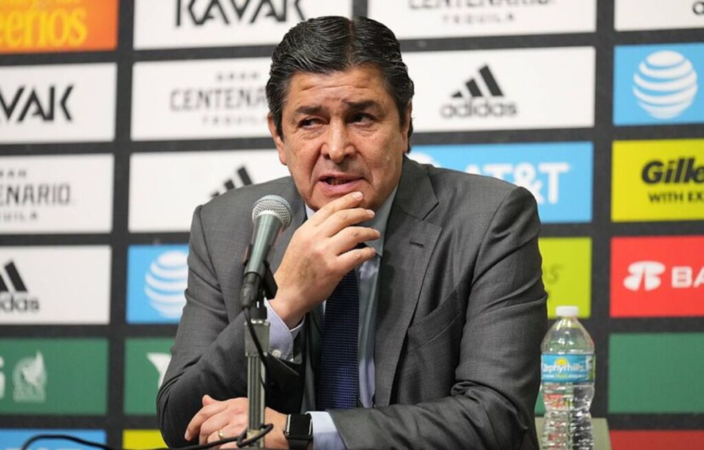 Las Bajas y Desafíos del Equipo según Luis Fernando Tena