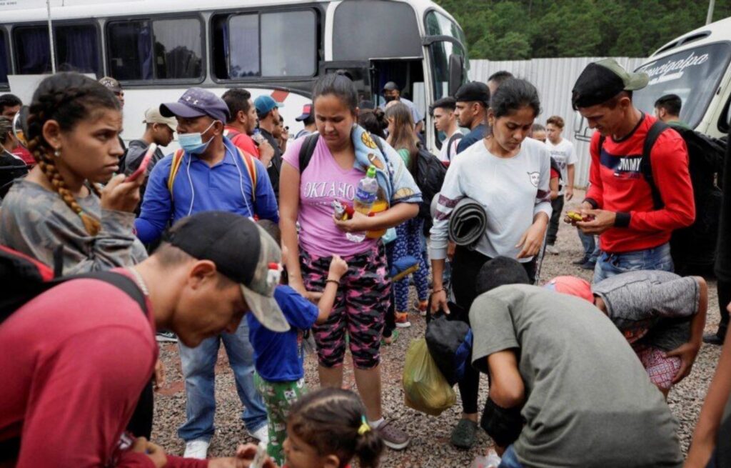Inmigrante Guatemalteco Comparte Su Experiencia Con ICE en Florida