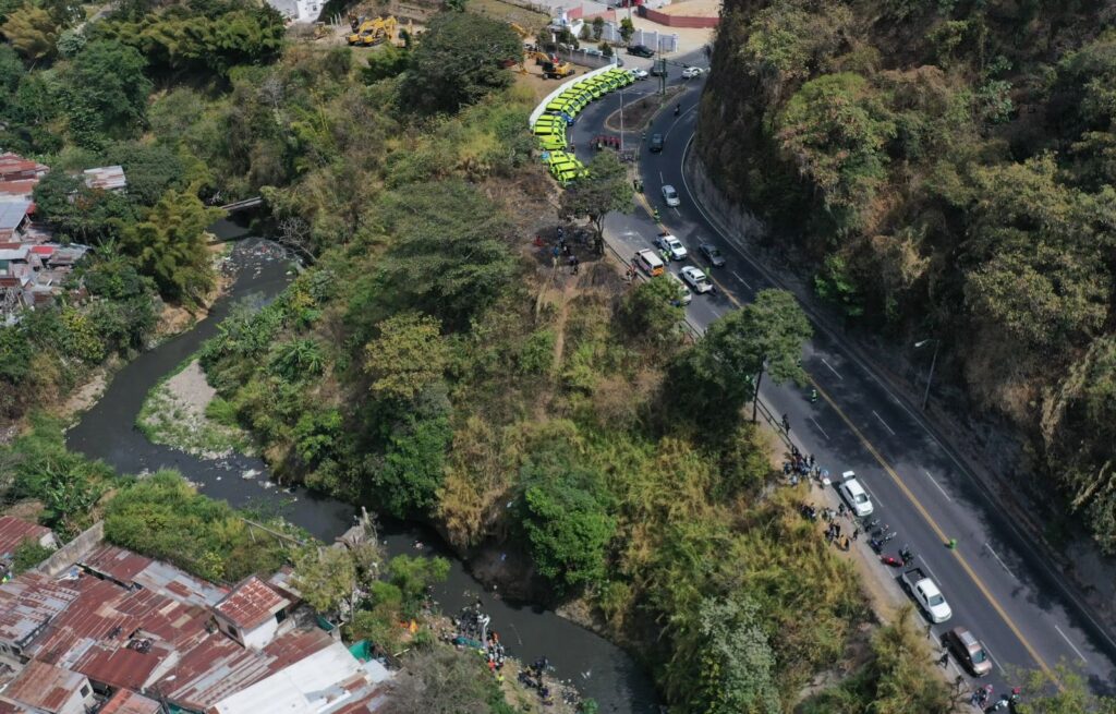 ¡Tragedia en el Puente Belice! Video revela que el bus accidentado iba a exceso de velocidad