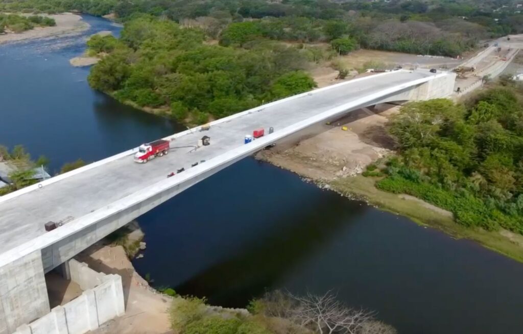 Avances en la Construcción del Puente Manuel José Arce Un Impulso a la Conectividad entre Guatemala y El Salvador