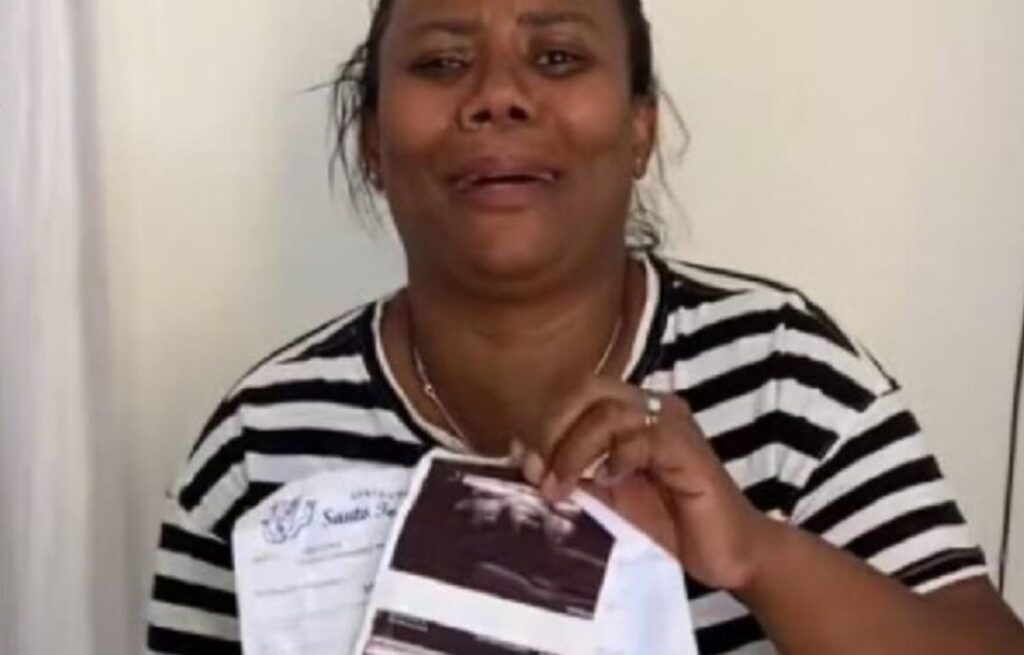 Mujer acusa a su esposo de embarazarla por videollamada y exige responsabilidad