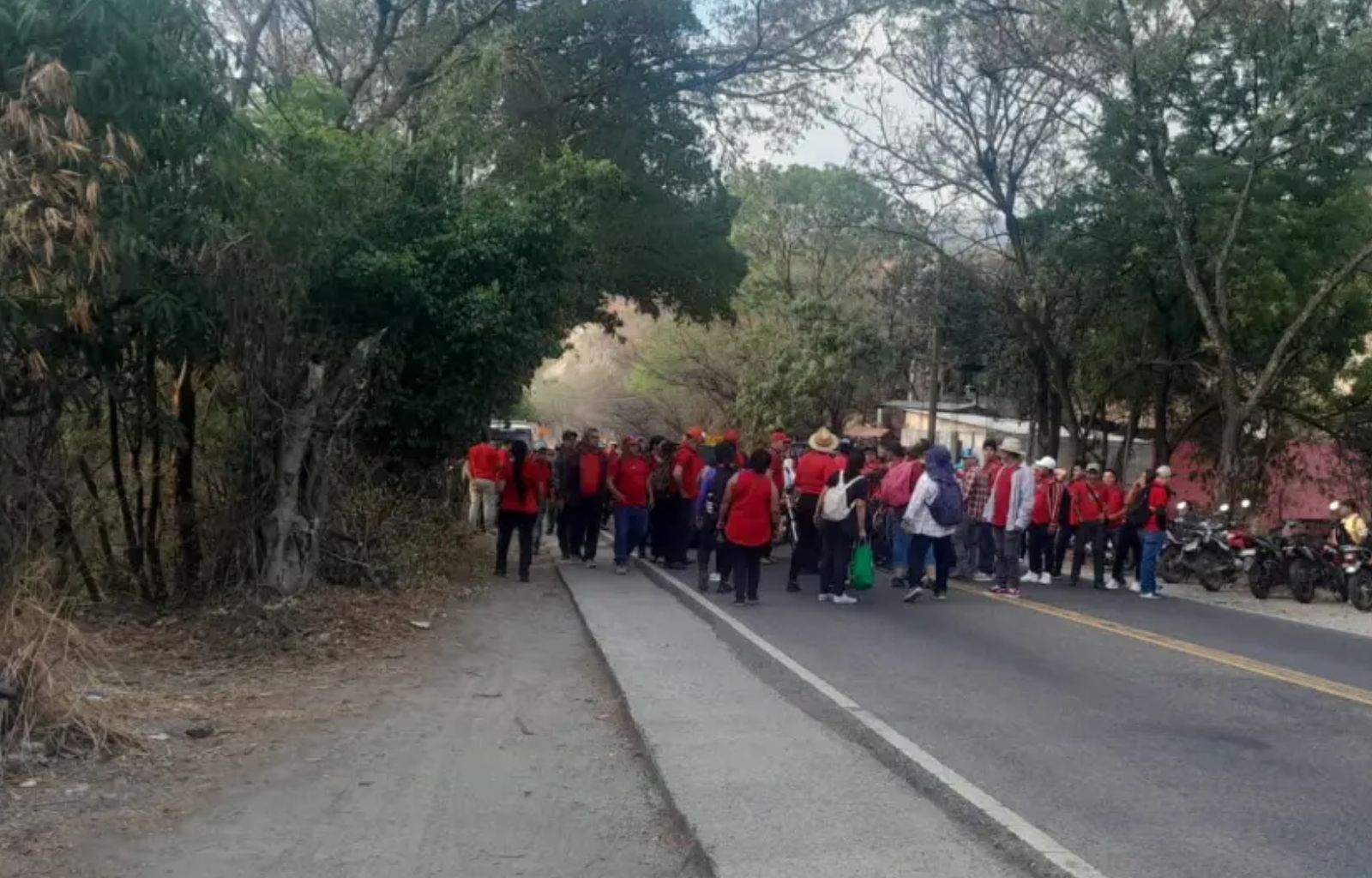 Salubristas liberan todos los bloqueos y revela su plan para el martes 1 de abril