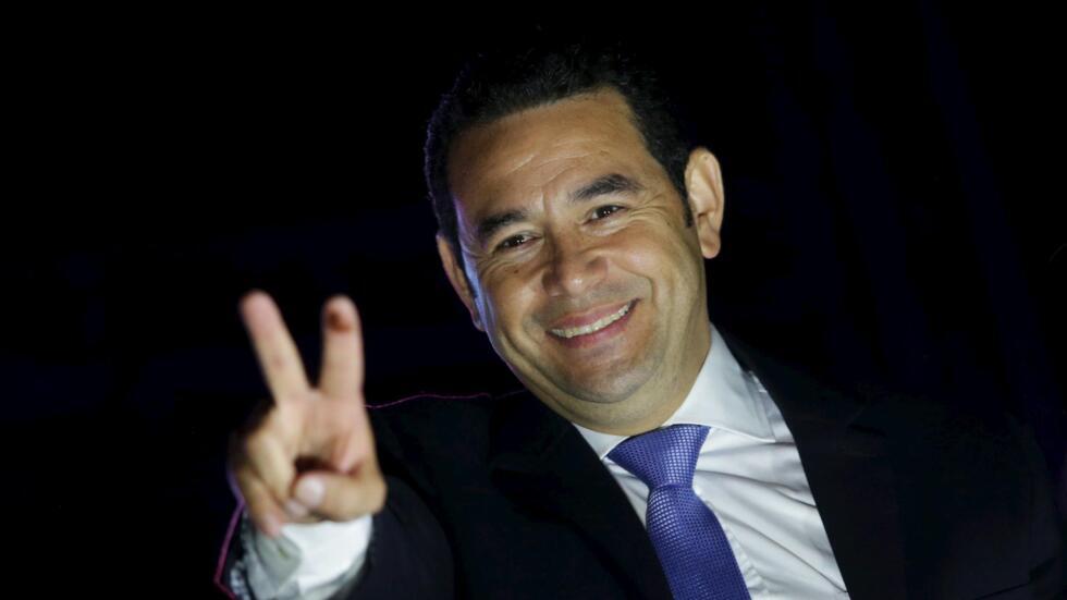 Jimmy Morales un salario presidencial bajo el escrutinio público