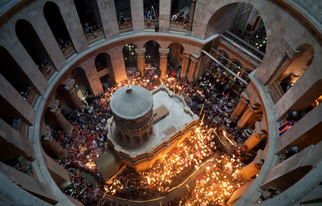Reacciones de la comunidad científica y religiosa