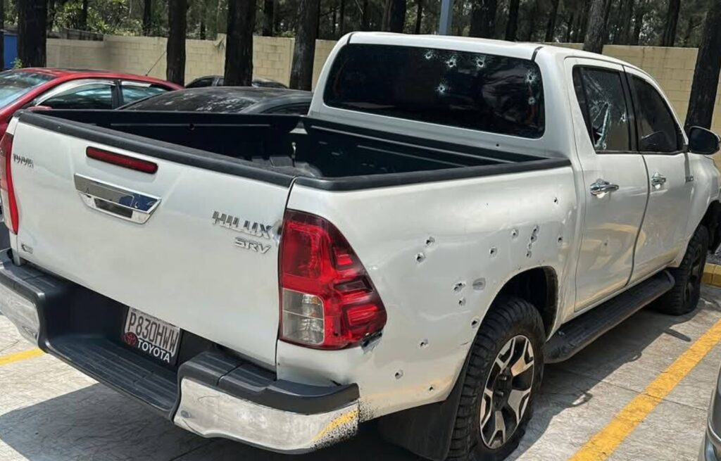 Captura de presunto sicario en iglesia de Villa Nueva durante misa dominical