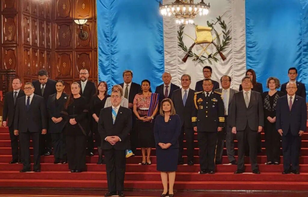 Contrataciones de Asesores en el Gobierno de Arévalo ¿Eficiencia o Derroche