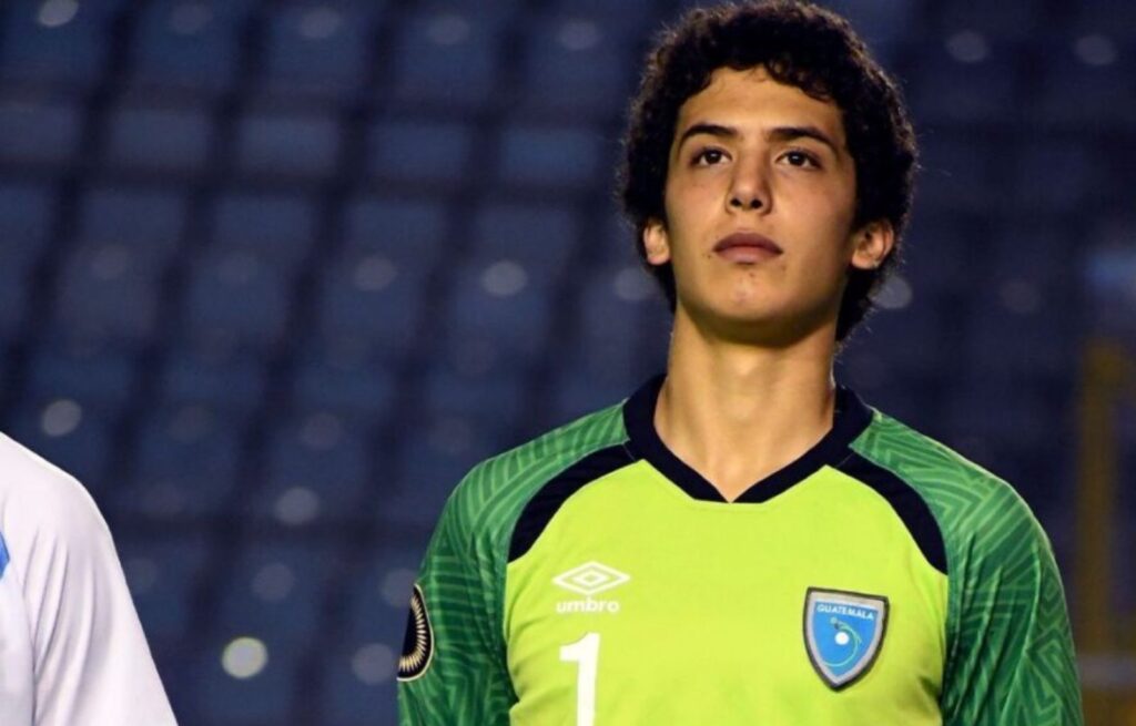 Diego Bolaños debuta en Argentinos Juniors orgullo guatemalteco en el fútbol argentino