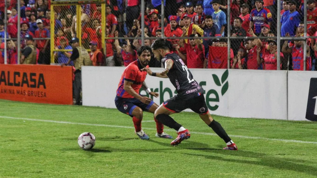 Xelajú MC busca remontar el 4-1 ante Municipal en la final de vuelta del Clausura 2026