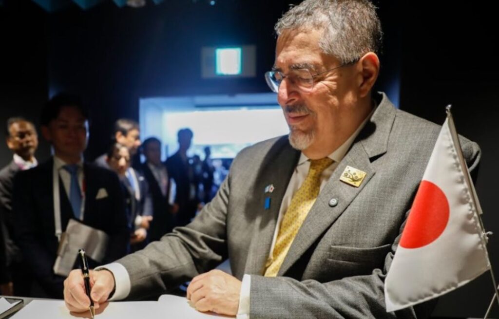 Bernardo Arévalo fortalece relaciones con Japón en histórica visita oficial