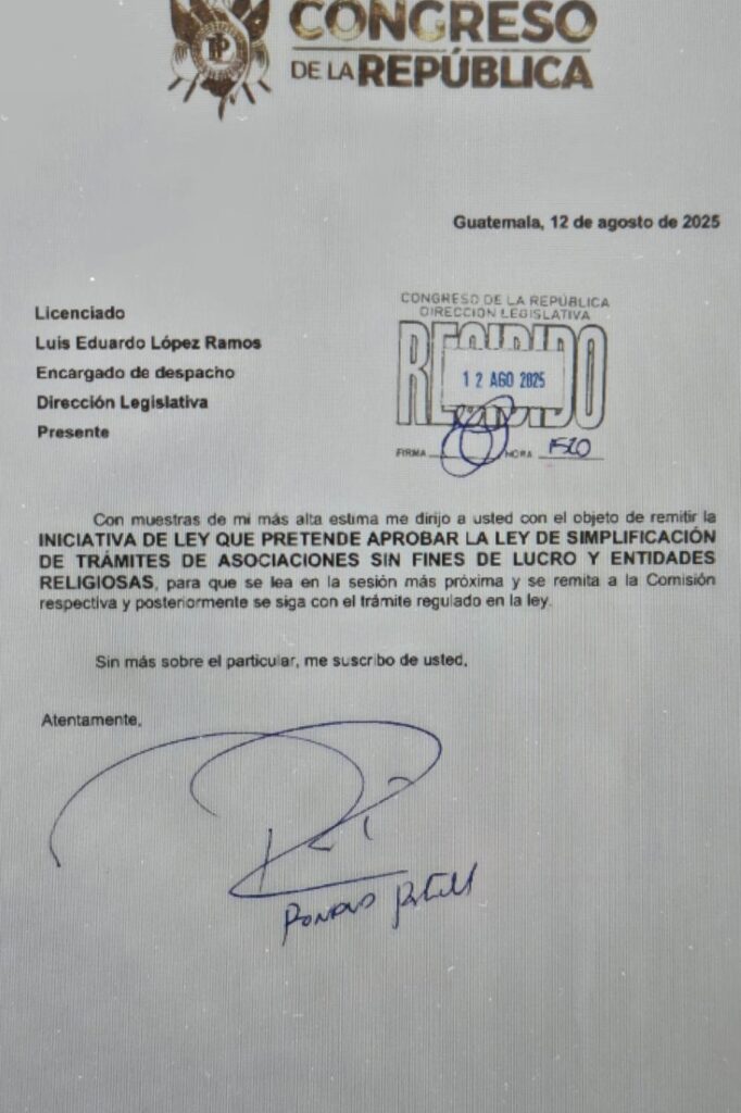 Un intento por combatir la burocracia y la discriminación administrativa