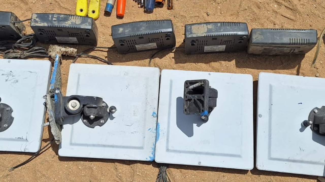 Decomisan antenas Starlink y objetos ilícitos en requisa dentro de cárcel en Zacapa
