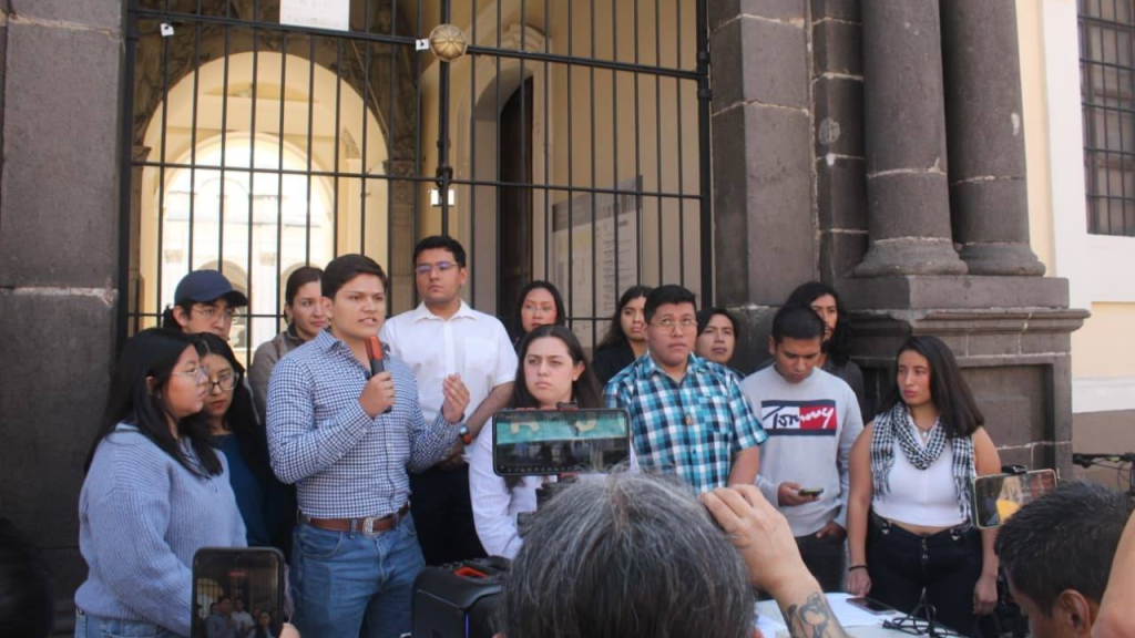 Denuncias de estudiantes contra el Consejo Superior Universitario