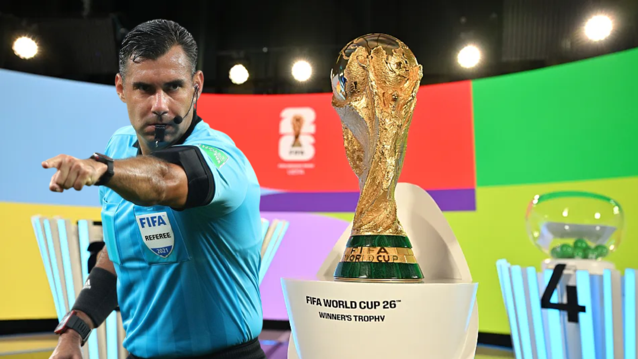 Revelan porque el Arbitro Guatemalteco Mario Escobar se queda fuera del Mundial 2026