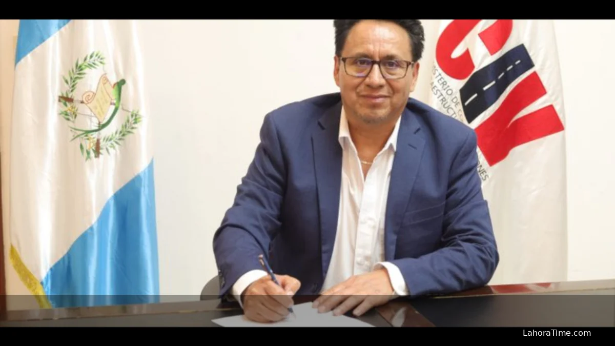 Abraham Chocooj durante su juramentación como director de TGW