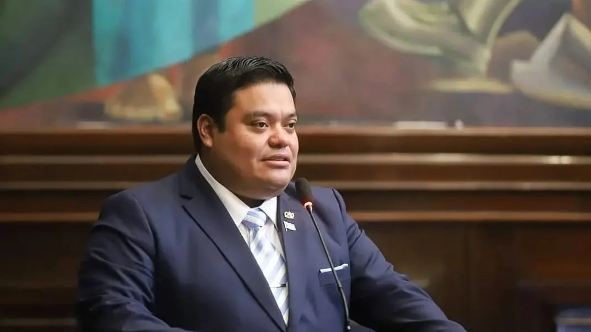 Allan Rodríguez advierte que enmiendas a la Ley Antilavado violan la Constitución de Guatemala