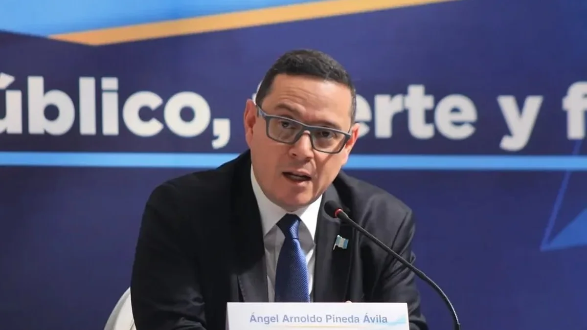 Renuncia masiva sacude el MP: Ángel Pineda y Julia Sagüil dejan sus cargos