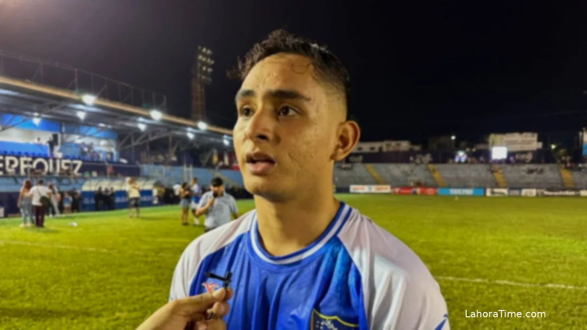Jugador de Antigua GFC en entrevista postpartido tras el bicampeonato