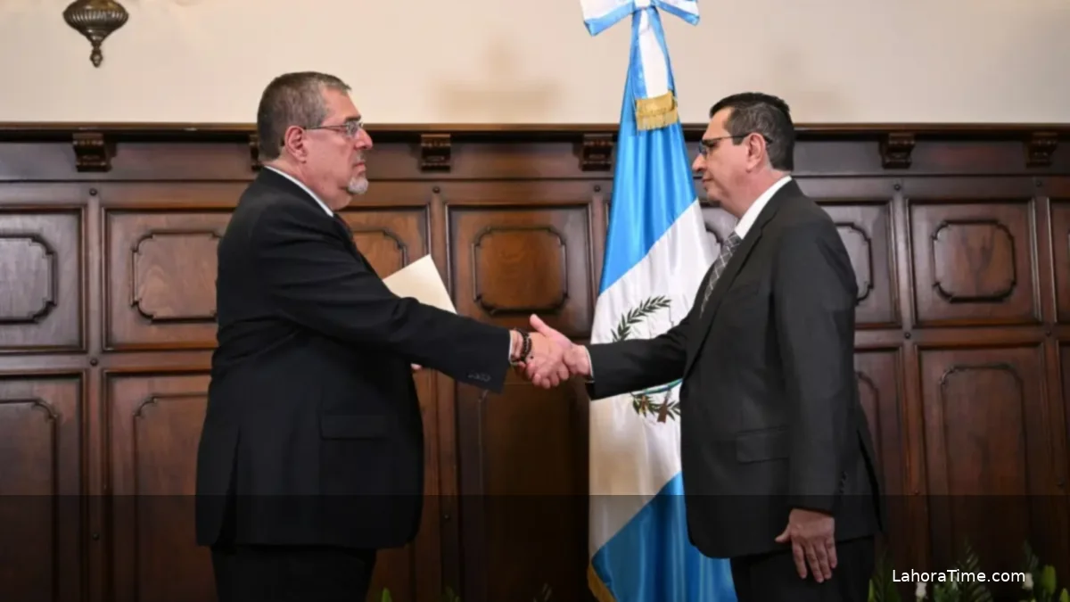 Ceremonia de juramentación de Gabriel García Luna como fiscal general de Guatemala