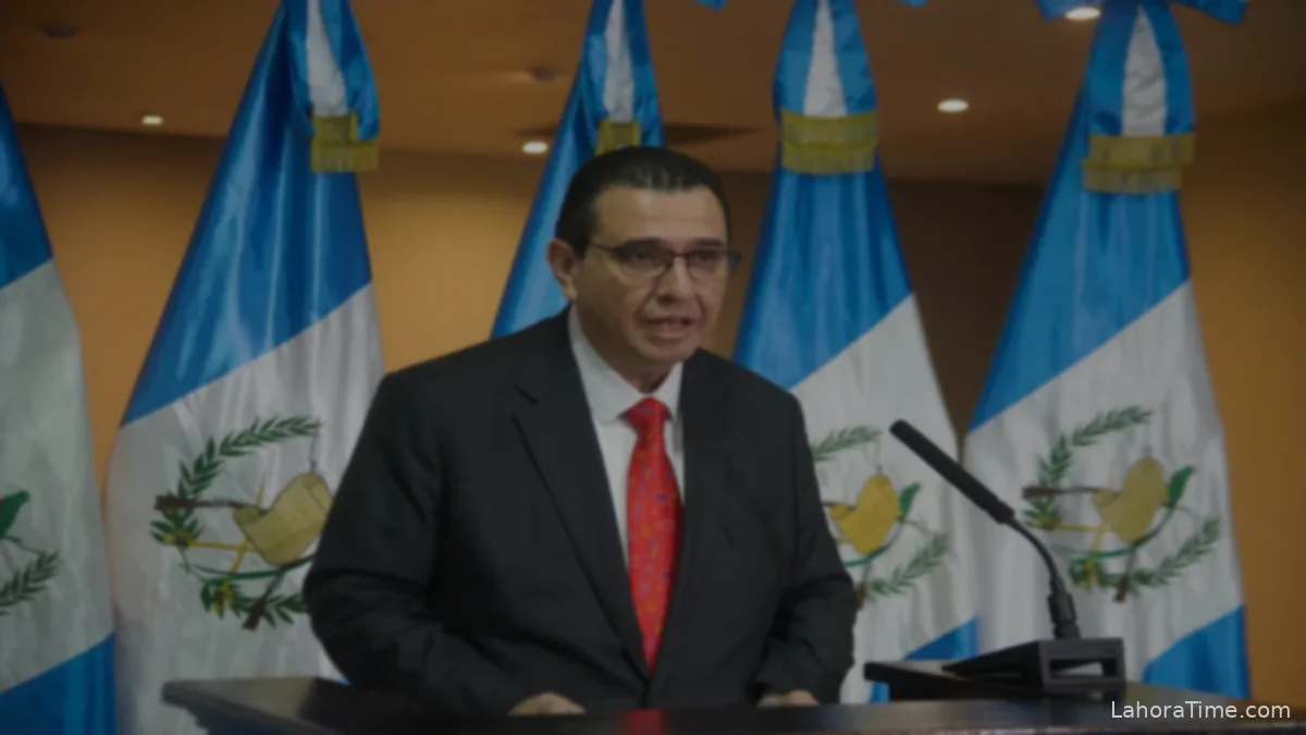 Gabriel García Luna en su primera conferencia de prensa como fiscal general