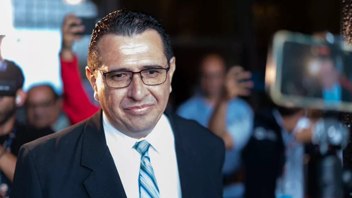 Gabriel Estuardo García Luna durante su participación en el proceso de selección para fiscal general