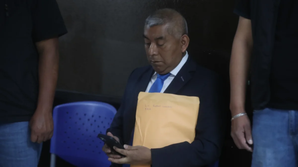 Rafael Curruchiche acude a una audiencia en la Torre de Tribunales