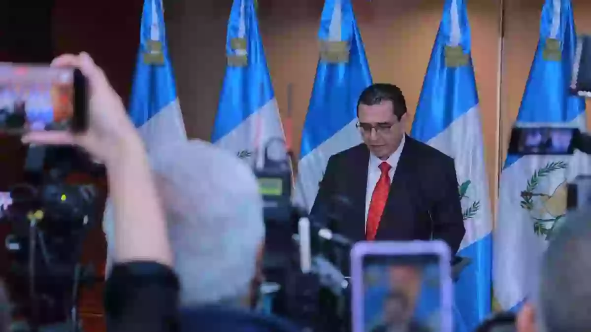 Fiscal General Gabriel García Luna cuestiona publicaciones de fiscales en redes sociales