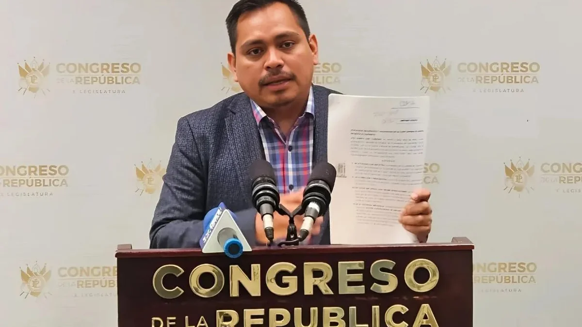 Diputado José Chic propone eliminar SAAS y Guardia Presidencial para destinar fondos a Salud y Educación