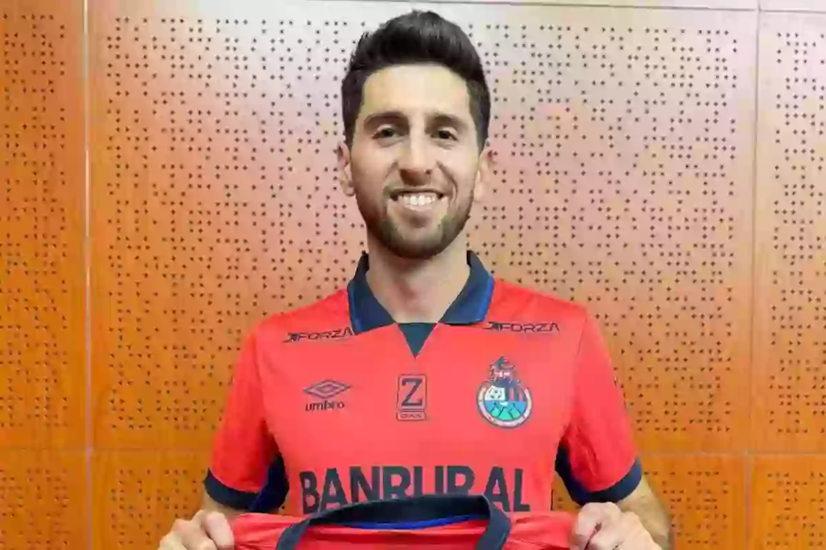 Nicolás Samayoa celebra el título con Municipal y confirma que sigue en el club