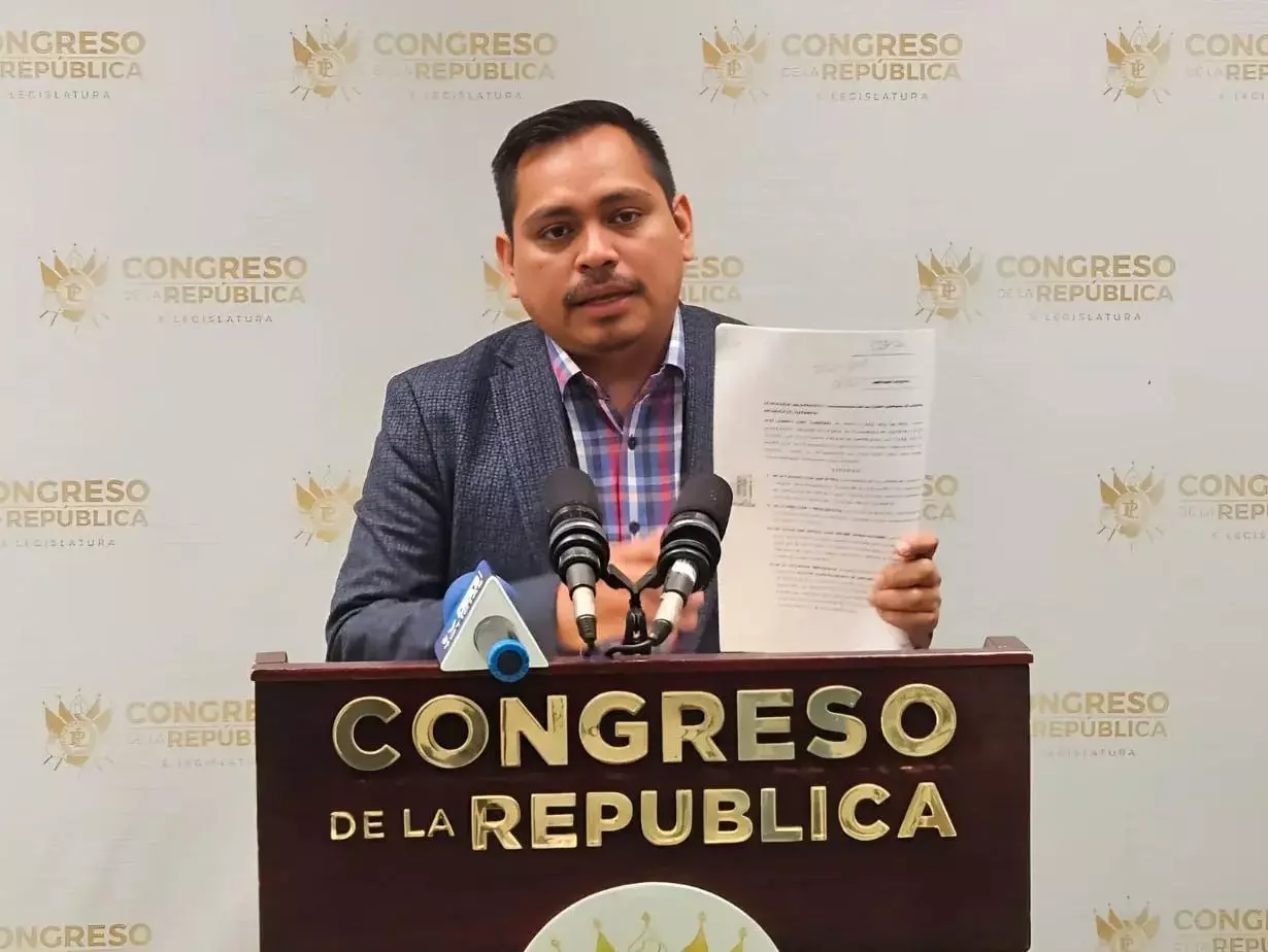 José Chic denuncia Q63 millones pagados al PNUD sin diseño ni informes para estadio Doroteo