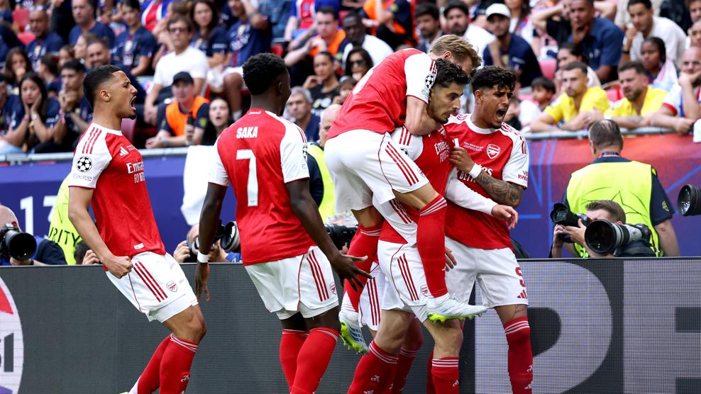 Celebracion de Havertz tras el gol inicial del Arsenal en la final de Champions 2026